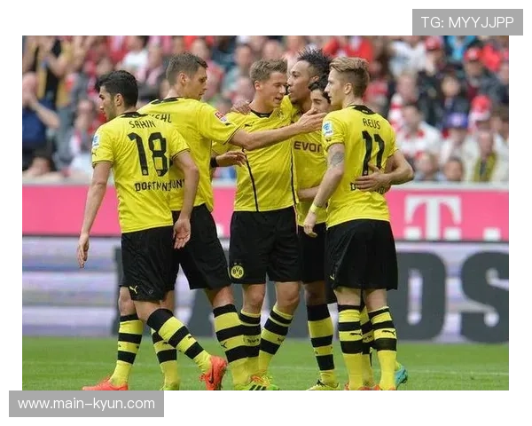 多特蒙德vs圣保利：布兰特推射破门，主队半场领先