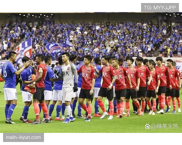 国际米兰迎战AC米兰，德比战前双方阵容齐整